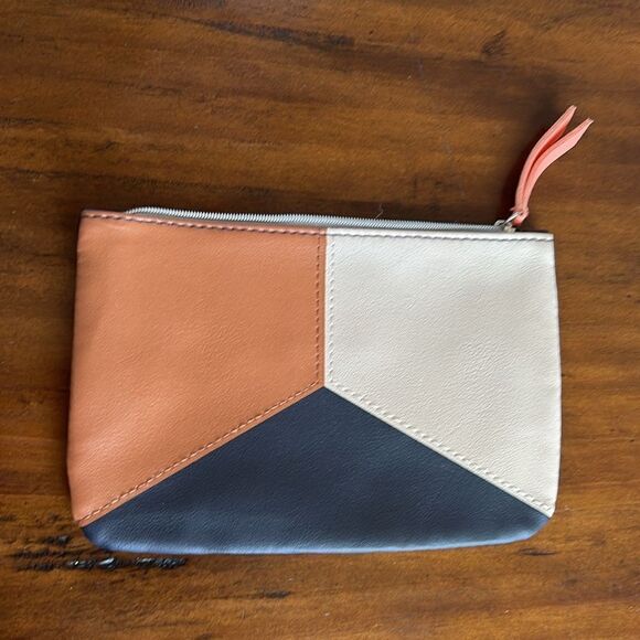 Draper James Forever Ever Trinket Tray Magnolia White Multi Ceramic NWT Ipsy bag - Picture 3 of 5